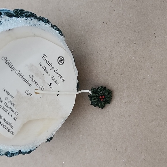 2006 Bradford Editions Evening Carolers Ornament by Thomas - Picture 7 of 7